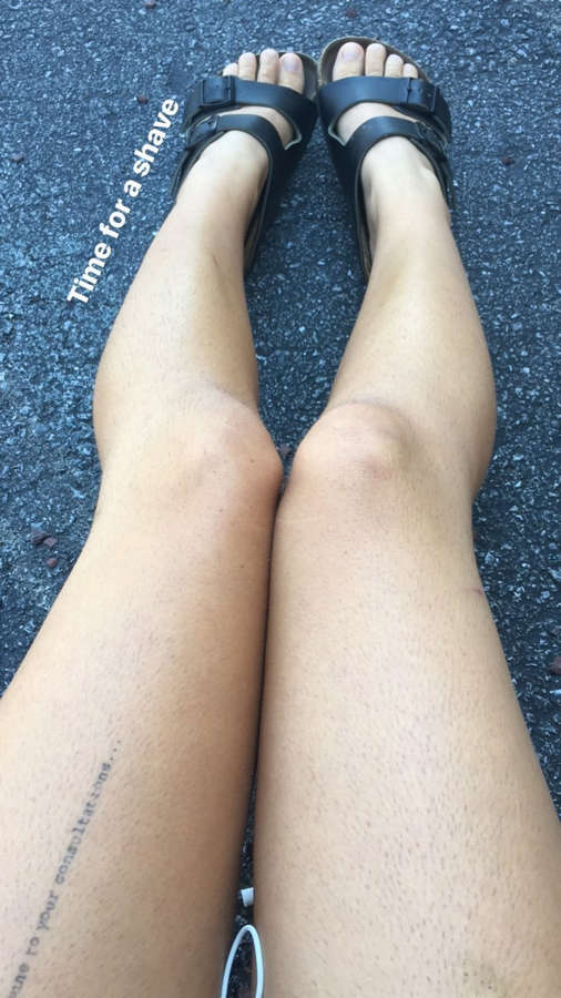 Valentina Novakovic Feet