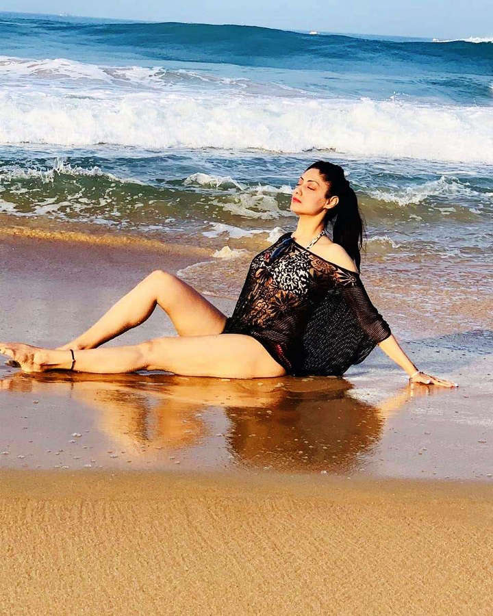 Gurline Chopra Feet