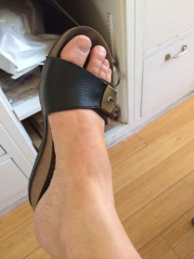Suzanne Cryer Feet