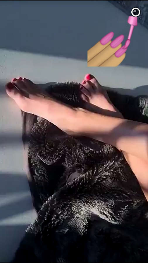 Stefanie Giesinger Feet