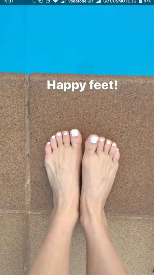 Nandia Boule Feet