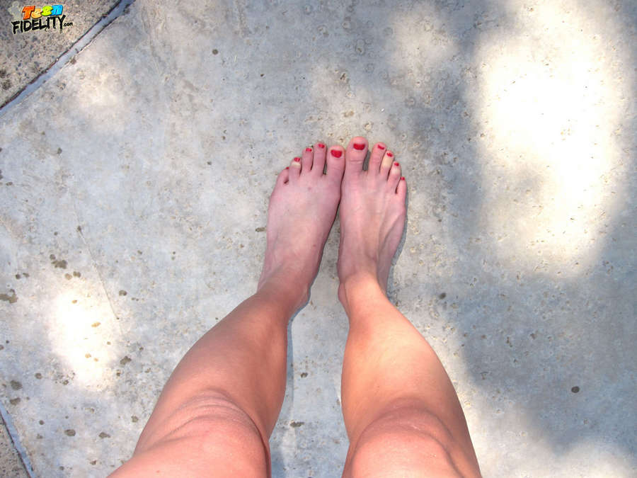 Kelly Klass Feet