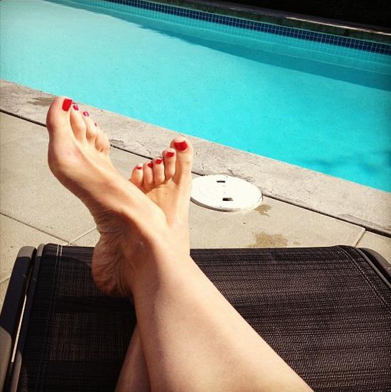 Sara Bynoe Feet
