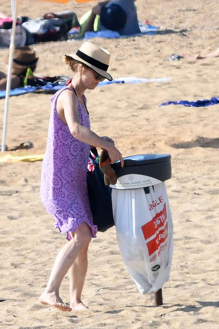 Vanessa Paradis Feet