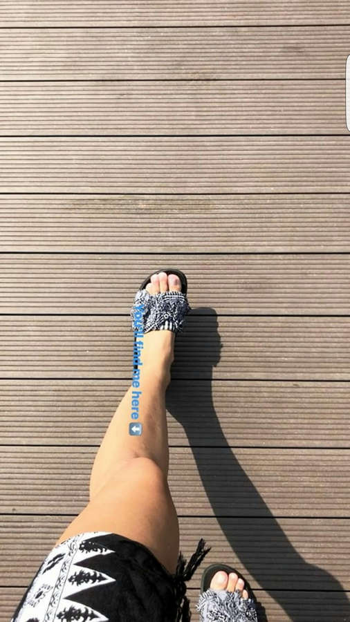 Nicole Meyer Feet