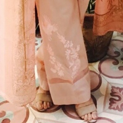 Yumna Zaidi Feet