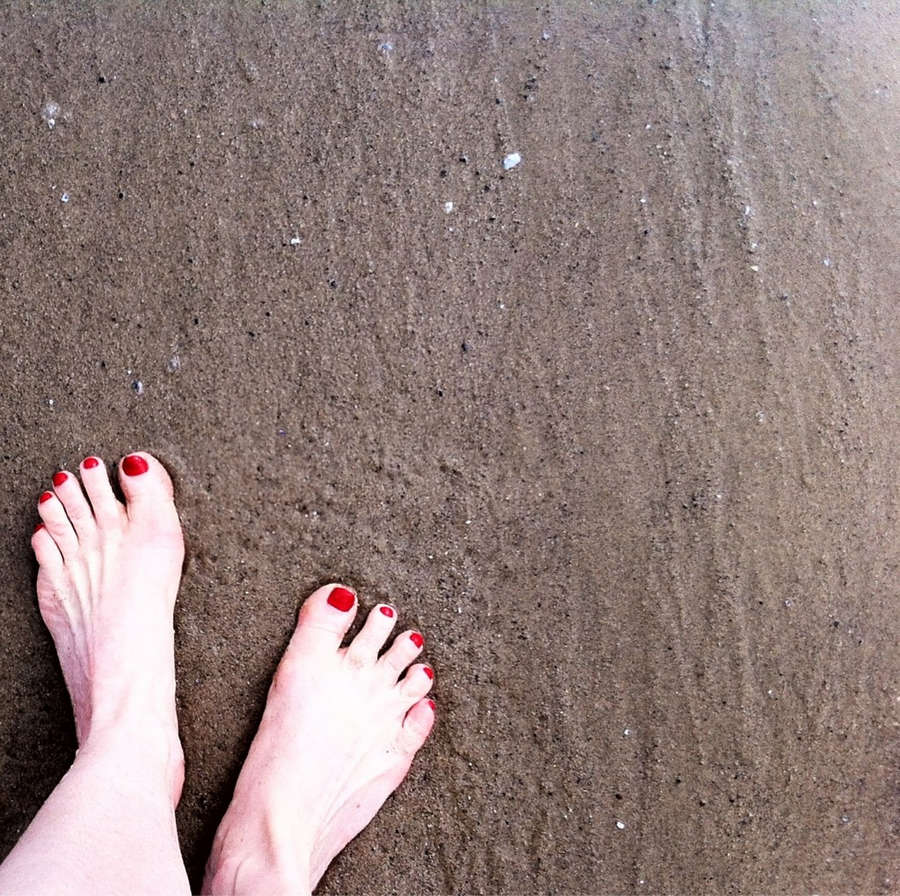 Molly Ringwald Feet. 