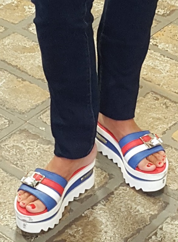 Maria Belen Aramburu Feet