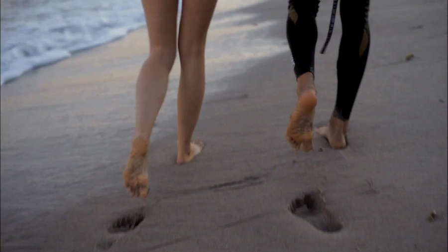 Summer Glau Feet