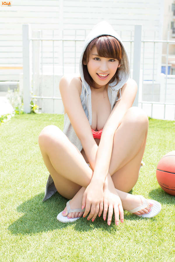 Ikumi Hisamatsu Feet