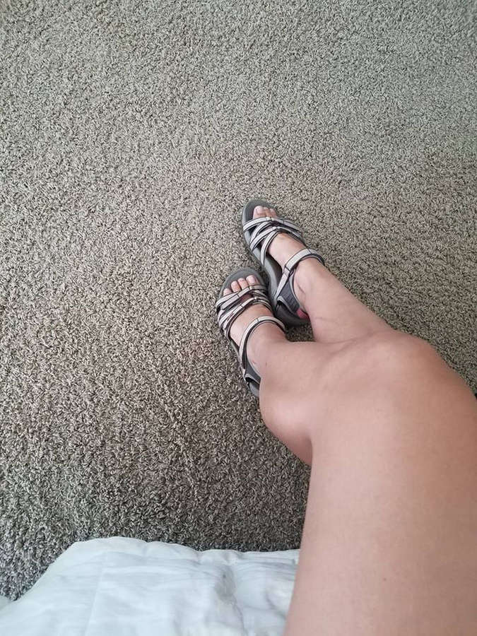 Adrianne Curry Feet
