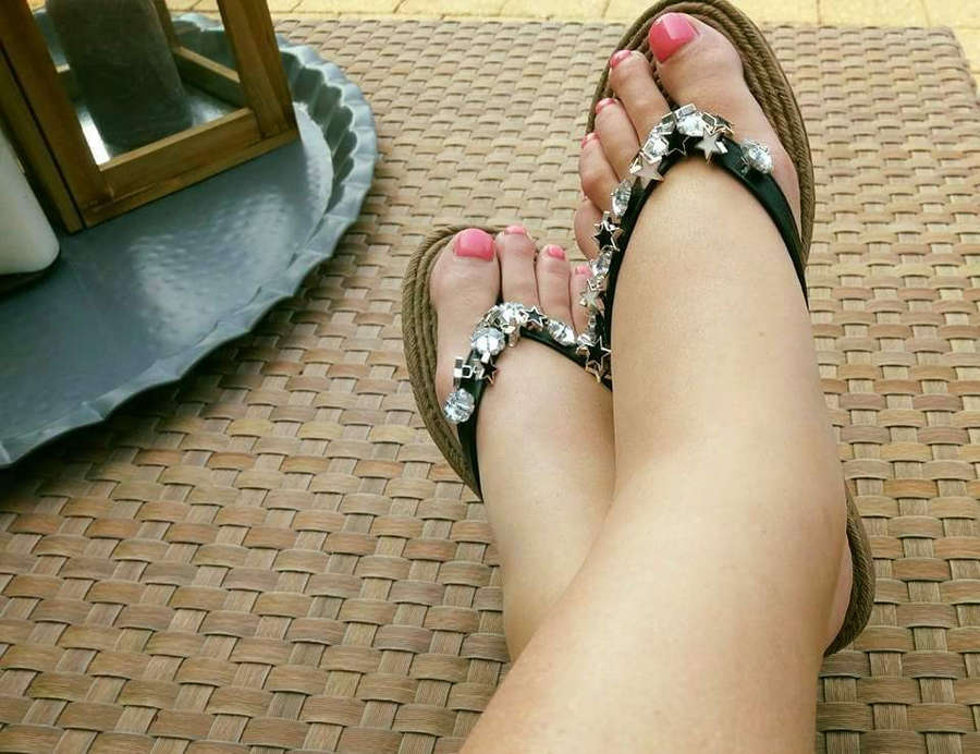 Belle Perez Feet