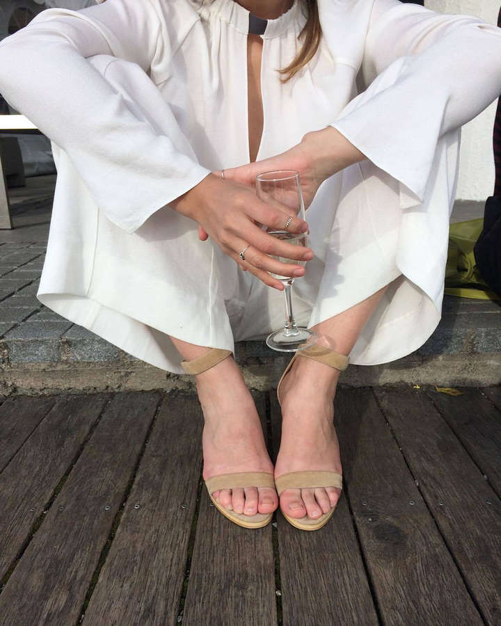 Eili Harboe Feet