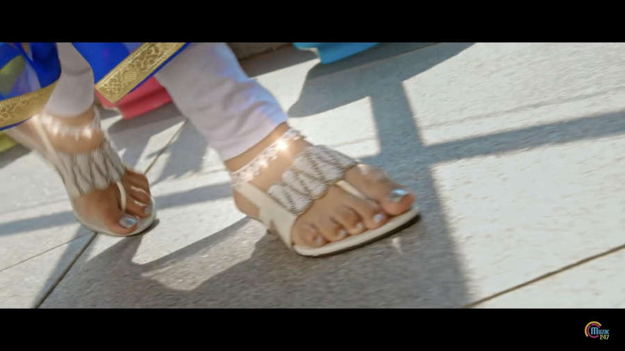 Priya Prakash Varrier Feet
