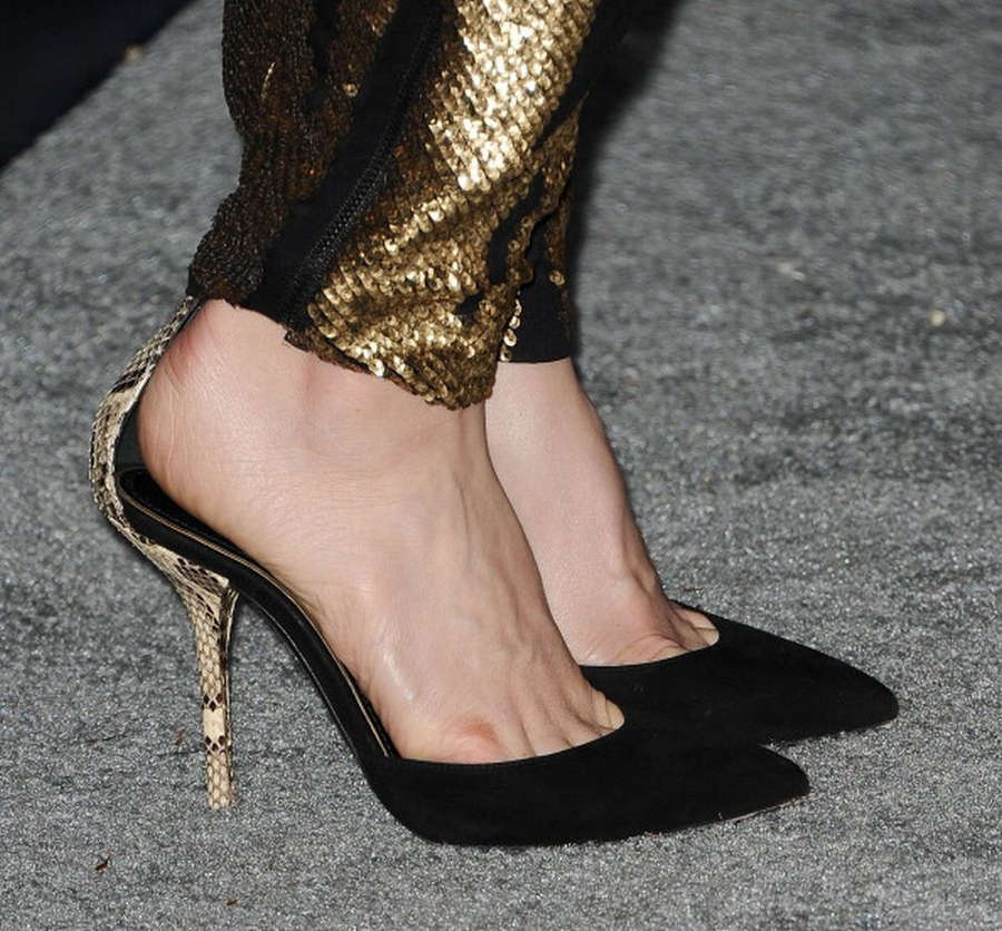 Jayma Mays Feet