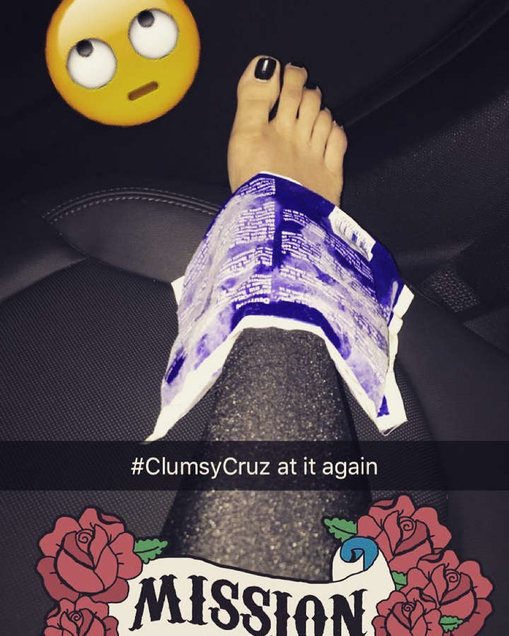 Annie Cruz Feet