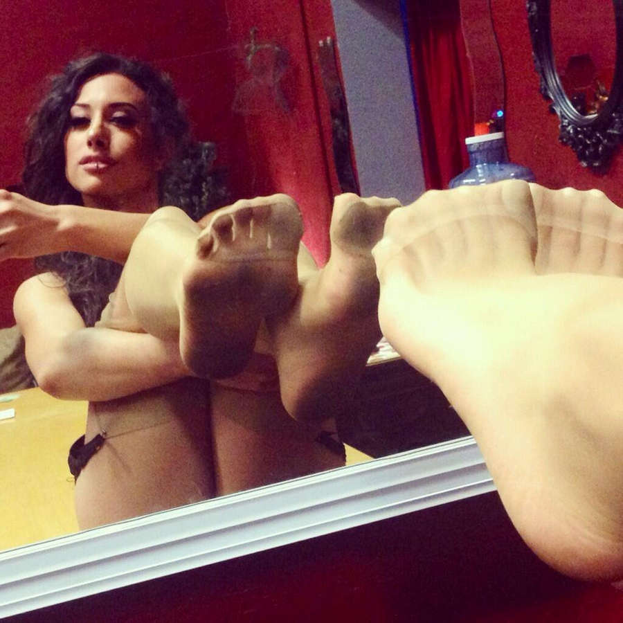 Mistress Tangent Feet