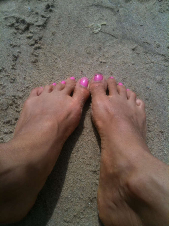 Christy Canyon Feet (21 photos) - celebrity-feet.com.