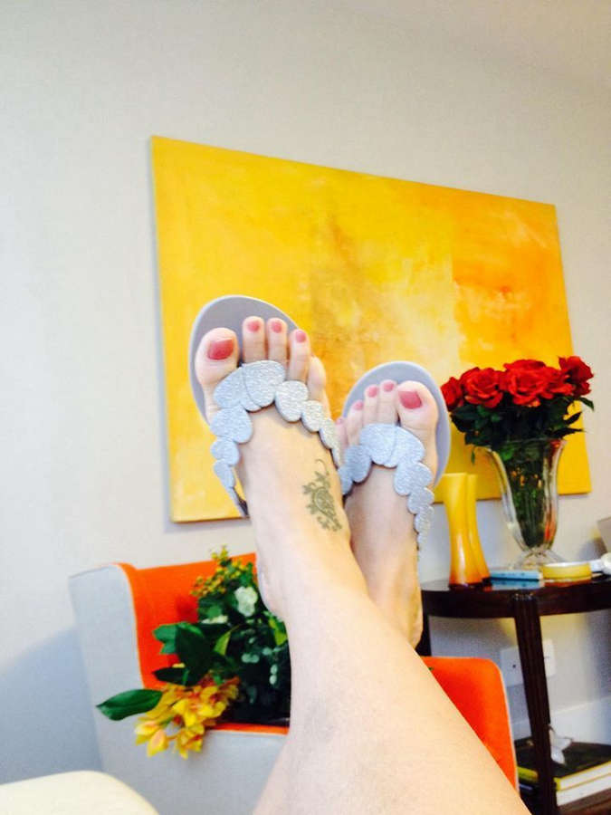 Maria Candida Feet