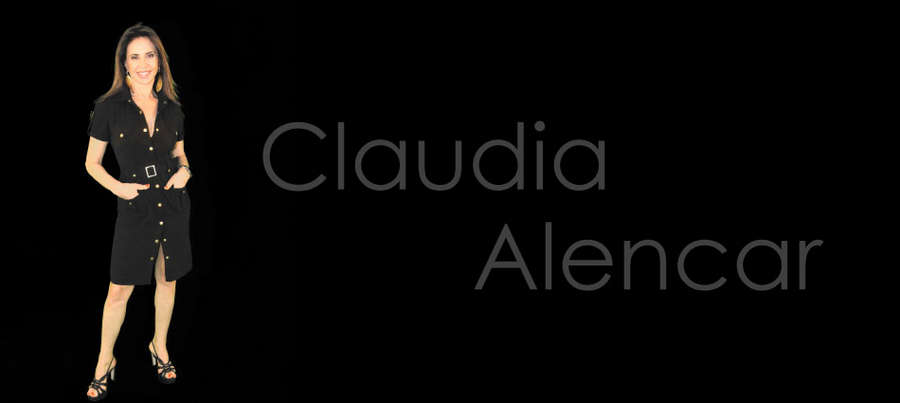 Claudia Alencar Feet