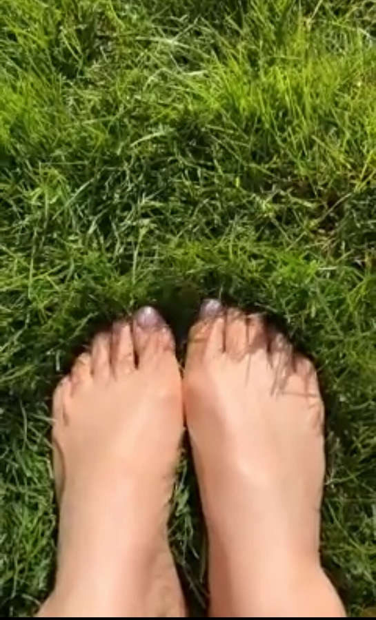 Lisa Snowdon Feet