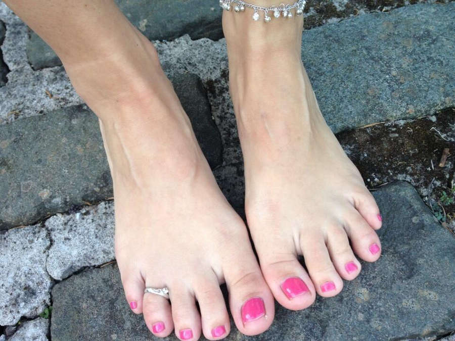 Chloe Lovette Feet