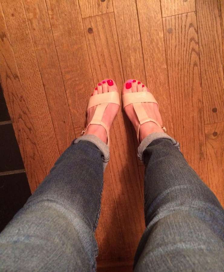 Courtney Brennan Feet