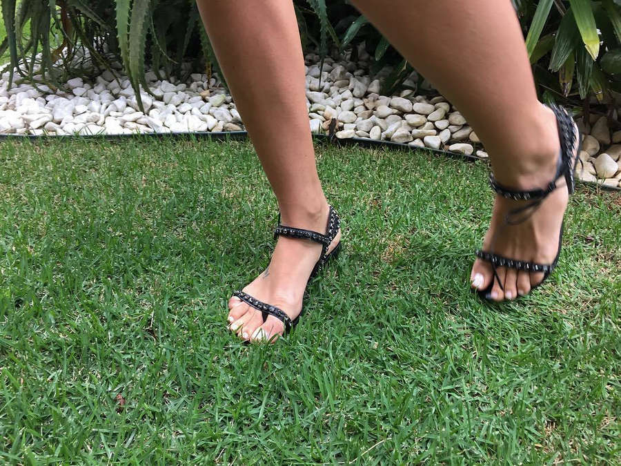 Adriana Santana Feet