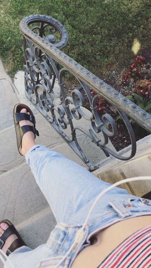 Lauren Esposito Feet