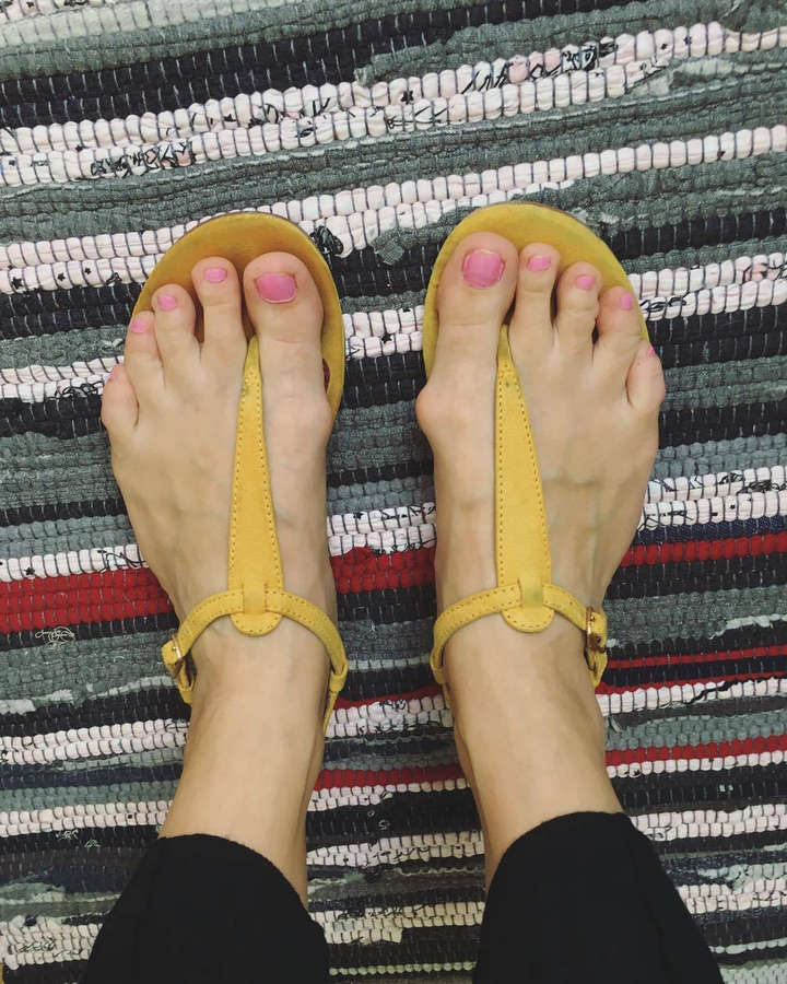 Caroline Thorsfelt Feet