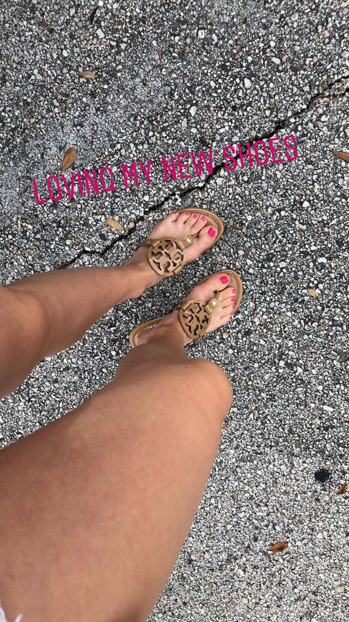 Mykayla Skinner Feet