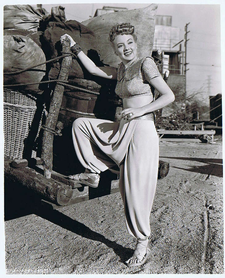 Evelyn Keyes Feet