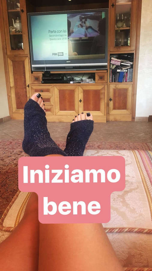 Domiziana Giovinazzo Feet