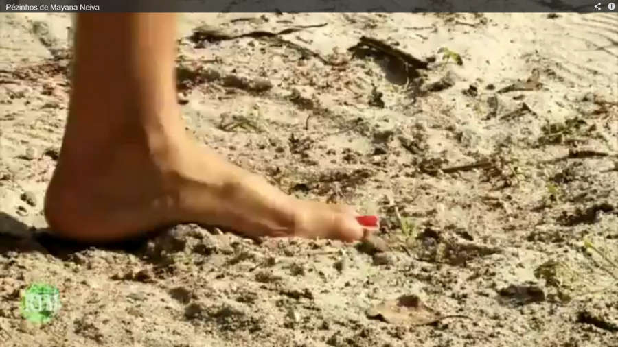 Mayana Neiva Feet