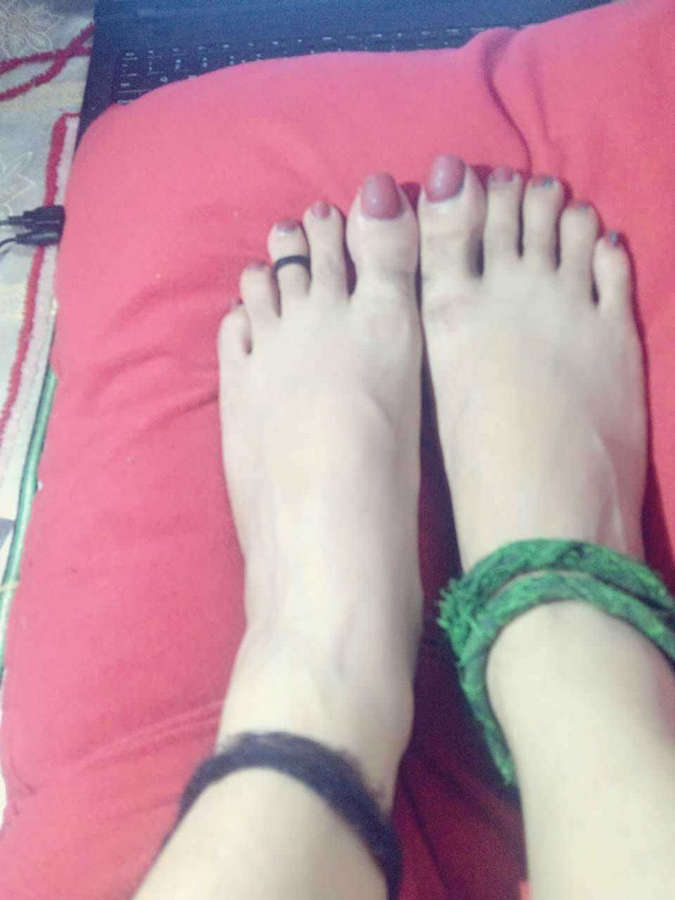 Arshi Feet