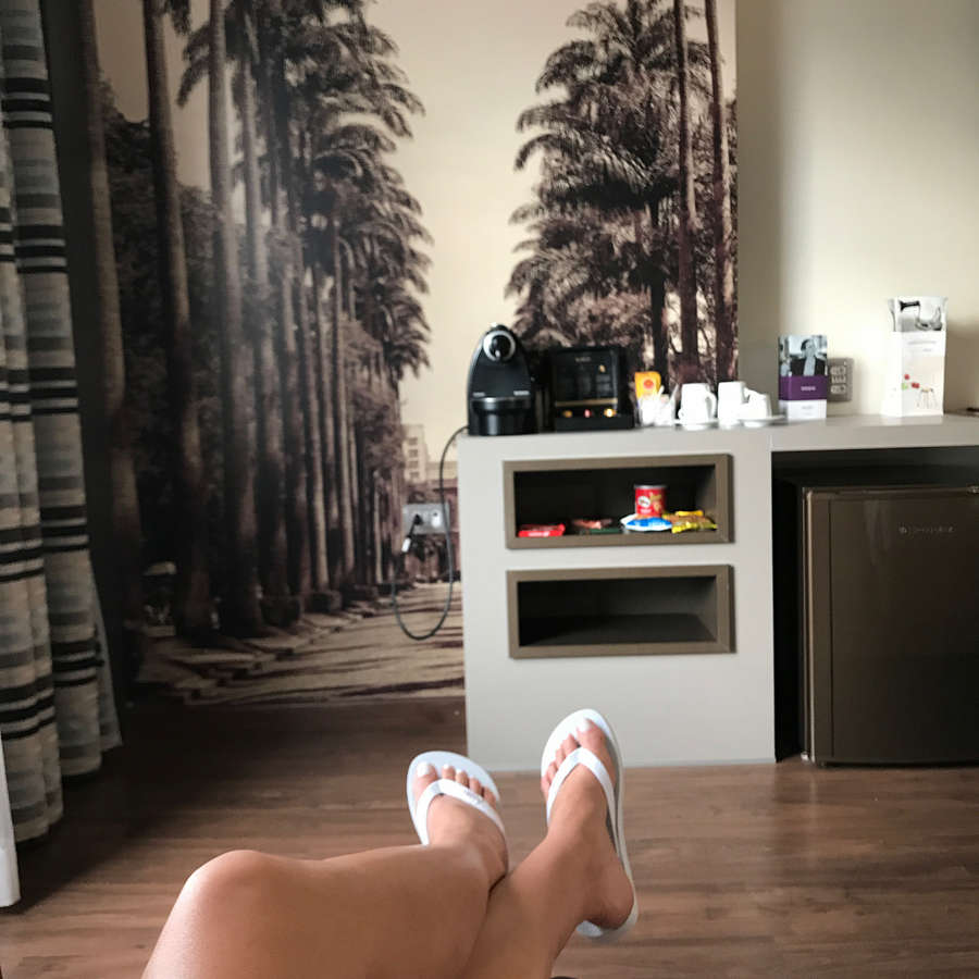 Gabriela Dias Feet