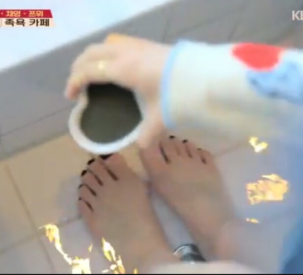 Da Hyeon Kim Feet