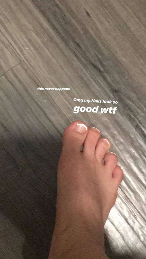 Charlotte Kosc Feet