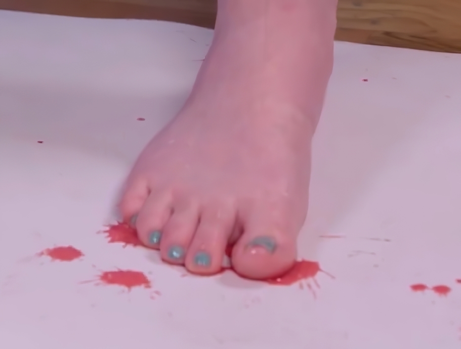 Mikaela Pascal Feet