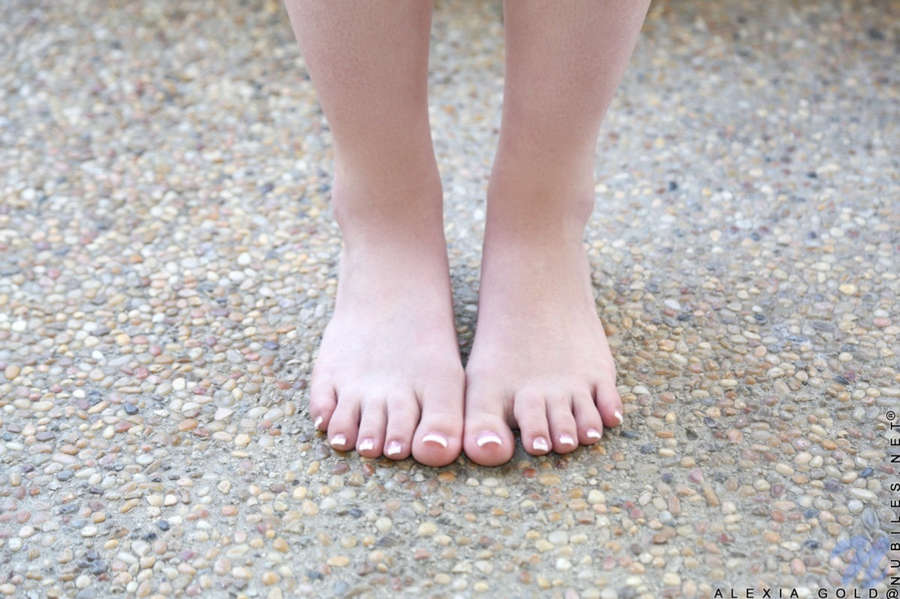 Alexia Gold Feet