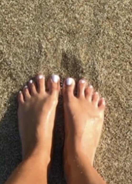 Emilia Bechrakis Feet