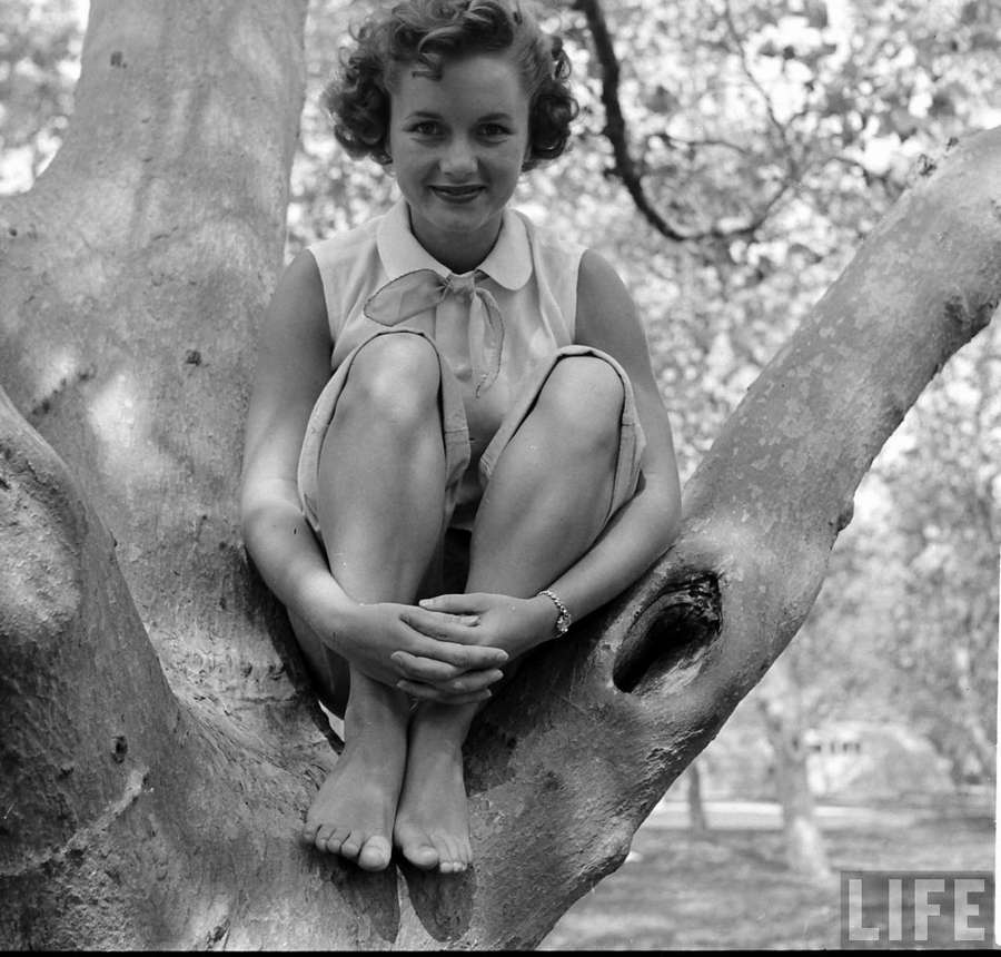 Debbie Reynolds Feet. 