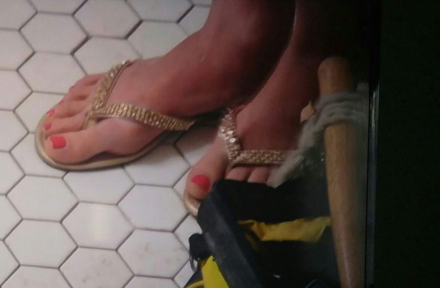 Aubrey Marunde Feet