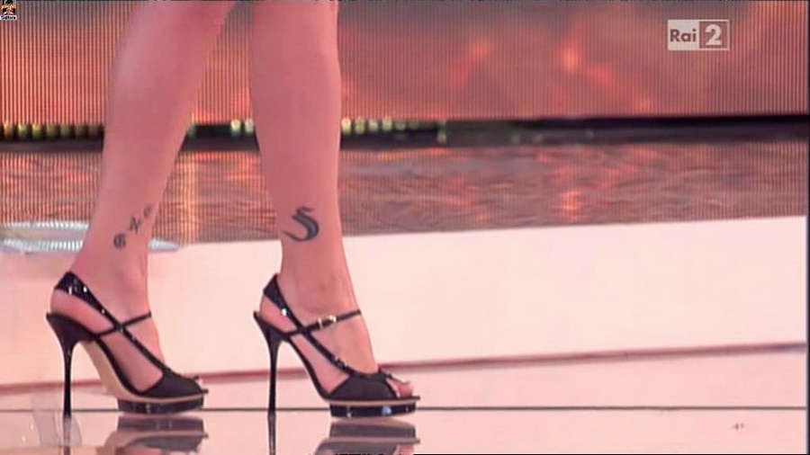 Simona Ventura Feet