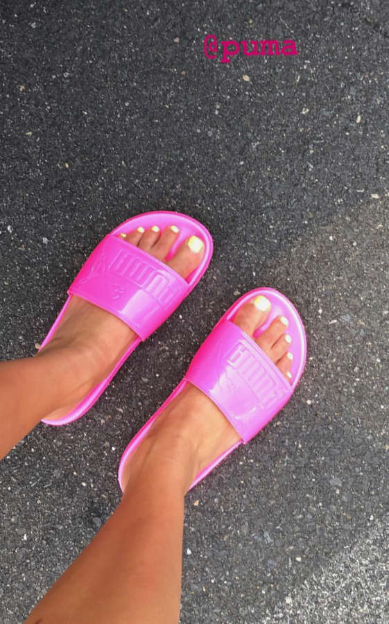 Molly Qerim Feet