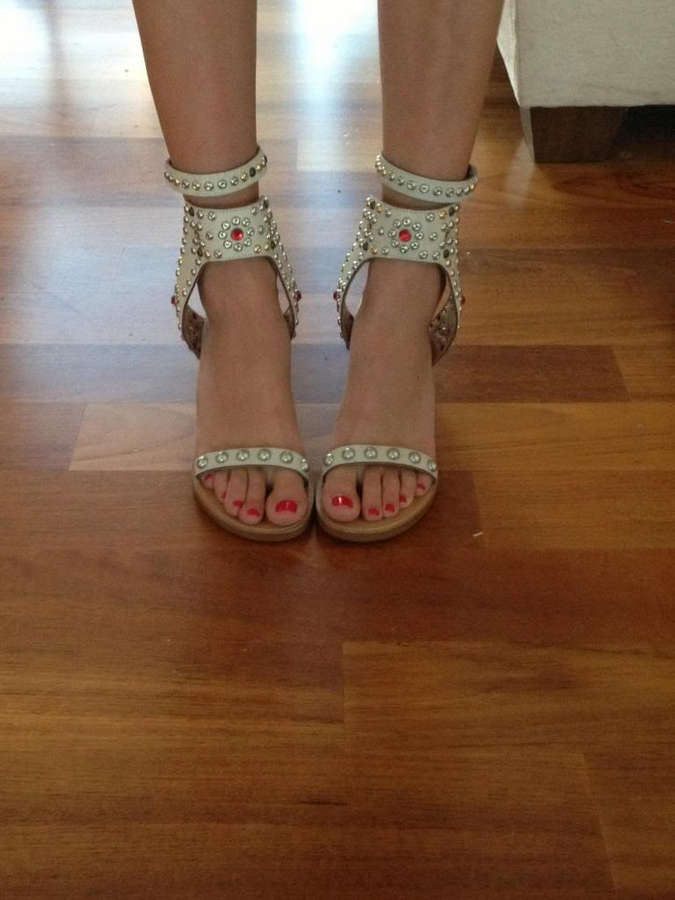 Arielle Nachmani Feet