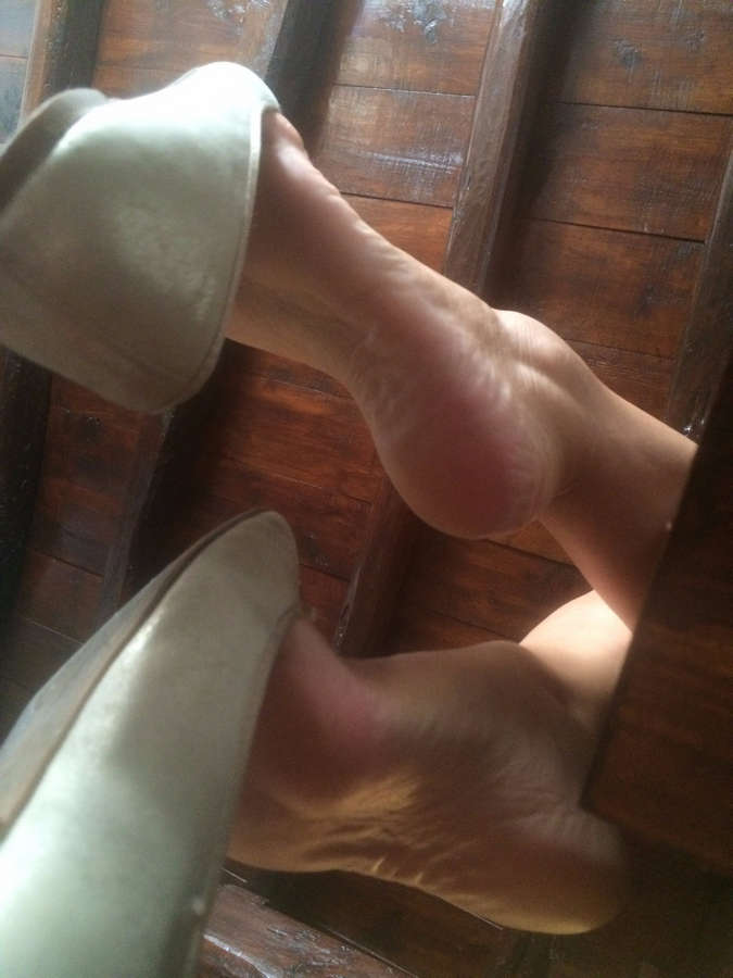 Classy Feet Feet