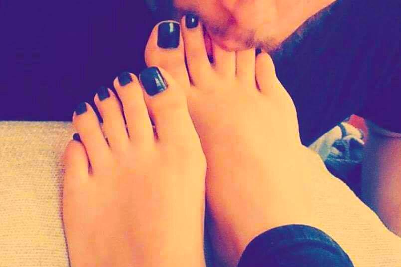 Kissing Celeb Feet