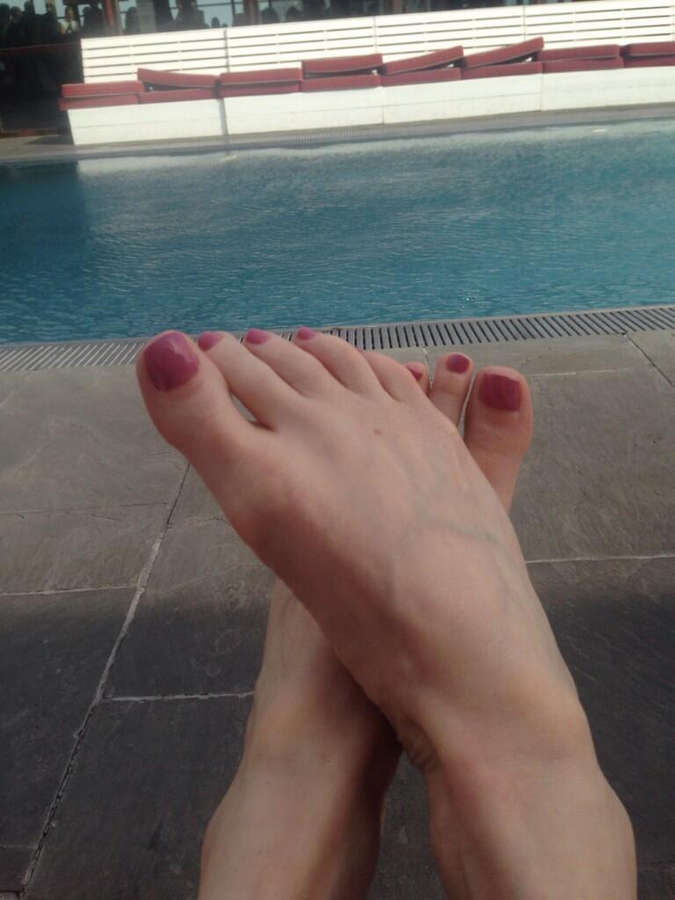 Helen Fospero Feet
