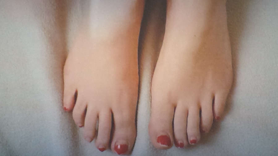Abbi Jacobson Feet